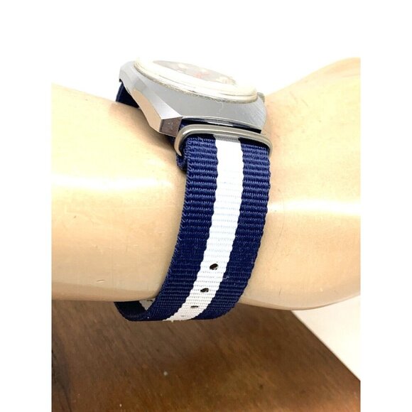 Sekonda Men's Watch Vintage USSR Automatic Blue Dial Date Nylon Strap 36mm - Picture 12 of 14